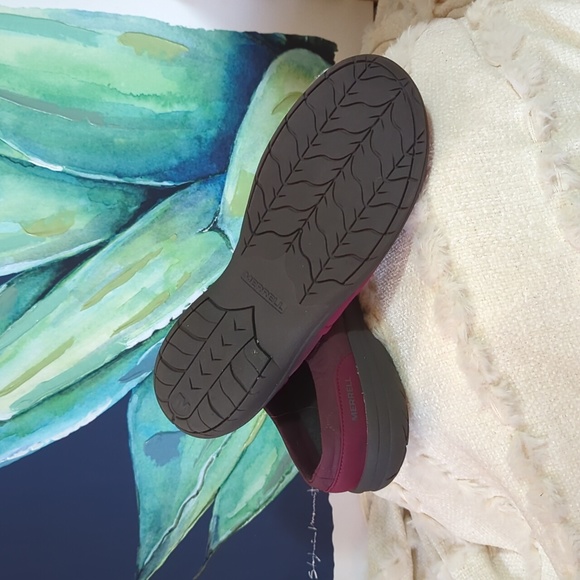 Merrell Women's Encore Kassie Mule Clog Size 1 Burgundy Red Quilt Fabric SlipOn - Picture 3 of 7